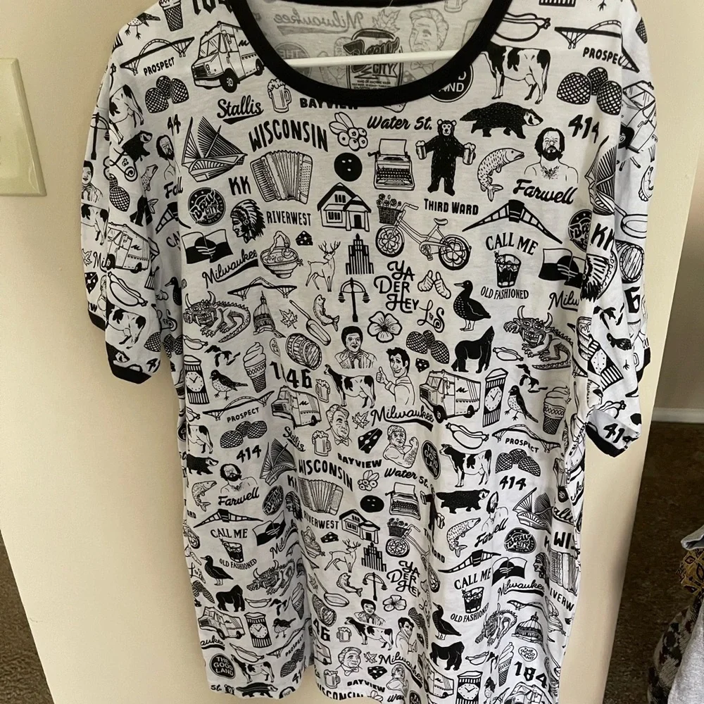 Printed tee - Picture 1 of 6